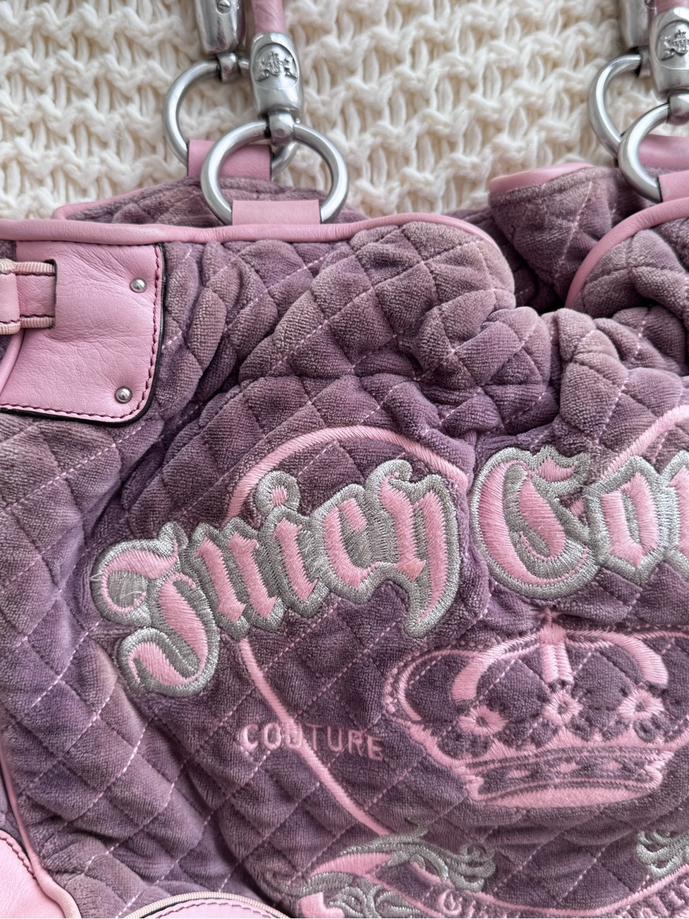 Hard to Find Juicy Couture Quilted Daydreamer Bag with Embroidered Logo - Picture 10 of 14